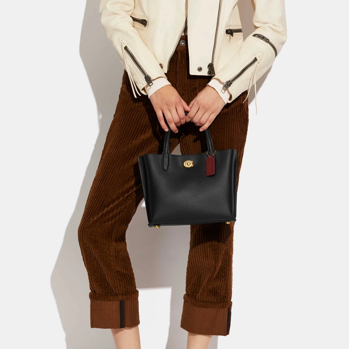 Best deal โ COACH Polished Pebble Leather Willow Tote 24 โ - Image 7